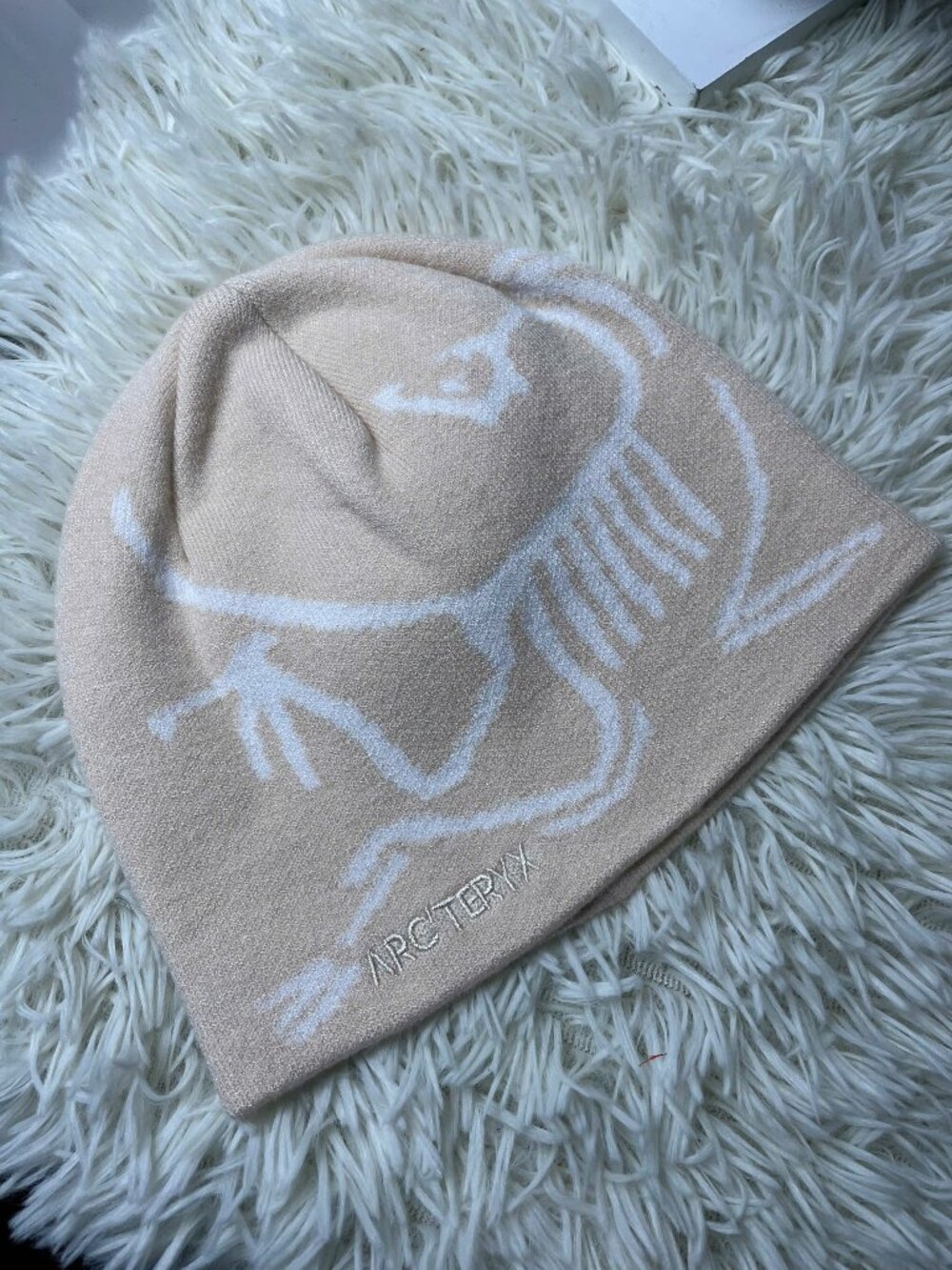 Mountain Graphic Knit Beanie Cream Winter Hat Outdoor Hiking Cap Cozy Unisex
